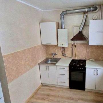 Оренда СВІЖОЇ 3х кімнатної, ГОЛОВНА-Комарова (АВТОВОКЗАЛ), НОВА КУХНЯ!