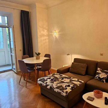 Олеся Гончара вул., 14