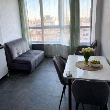 Здається в оренду 2-кімнатна квартира в Центрі міста,Соборна площа