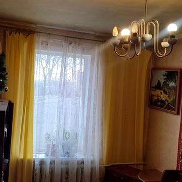 Продам район бассейн ДИИТа, ул. Брондукова часть дома свой двор, газ