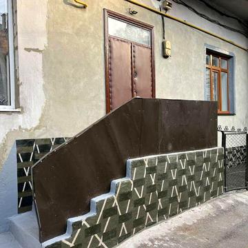 ВІД ВЛАСНИКА Здам 2-х кім квартиру центр міста