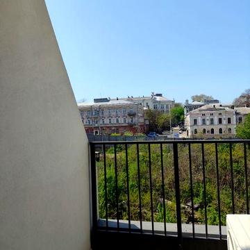 1 комн квартира в центре Одессы! ЖК i-Town! Без выселения на лето!