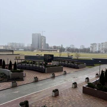 1ком с видом на иподром в Кадорр на Краснова. 63 Жемчужина 65, 60, 68