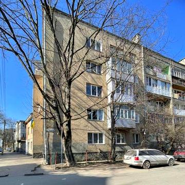 Трикімнатна.Центр.Недорого