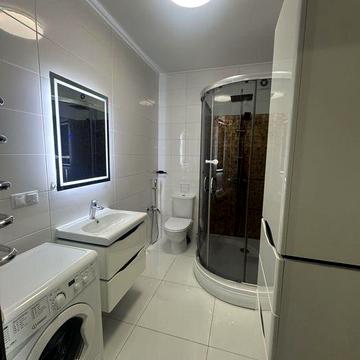 Продаж  великої дворівневої квартири