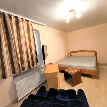 Завальна вул., 17