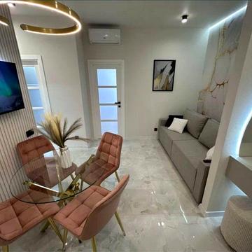 Сдам со стильным ремонтом! Кадор сити , компактная 2х комнатная