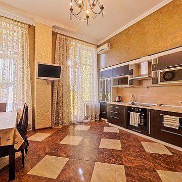 Аренда 3 спальни  длительно Аркадия Генуэзская ЖК Корона 2 этаж