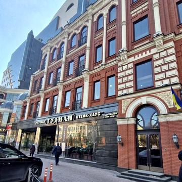 Жилянська вул., 59