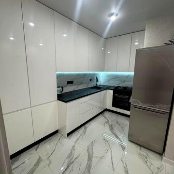 Героїв Майдану вул., 5