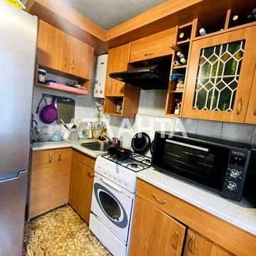 Продаж двокімнатної квартири, цегляний будинок, близько центр Львова!