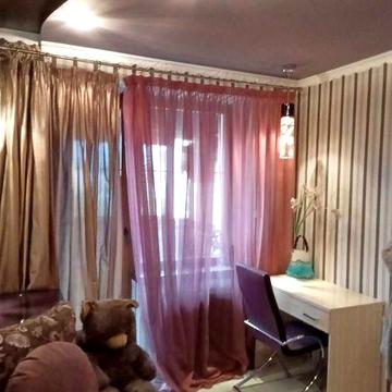 здають   2  кімнатнy  квартирy з 14 березня в р--ні  Оптики (Подол)