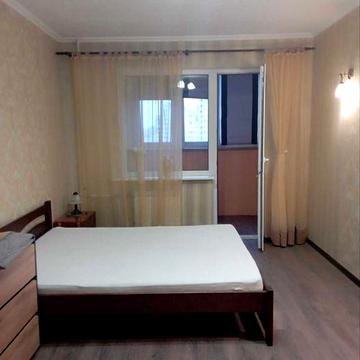 Уютная 1 к квартира ул Харьковское шоссе/ м Позняки, Харьковская