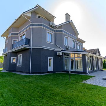 Вишнева вул., 11