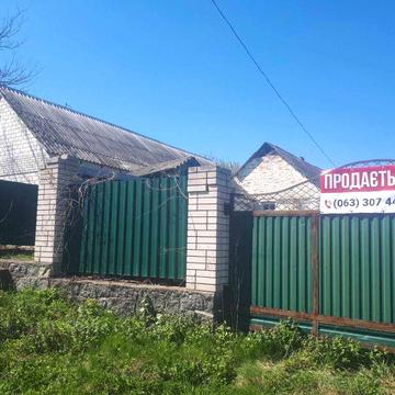 Продаж зем ділянки з новим гаражем с. Піківець (Уманський район)