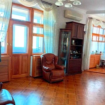 Продаж 3-кімнатної квартири з капітальним ремонтом, вул. Лермонтовська