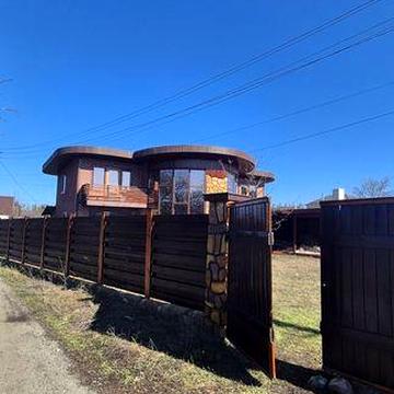 Продаж будинку - дачі