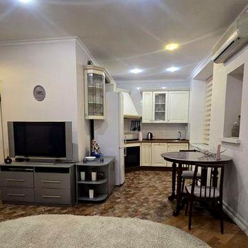 Сдам 2 х кв-ру м.Олимпийская 3 мин , Б.Васильковская  71