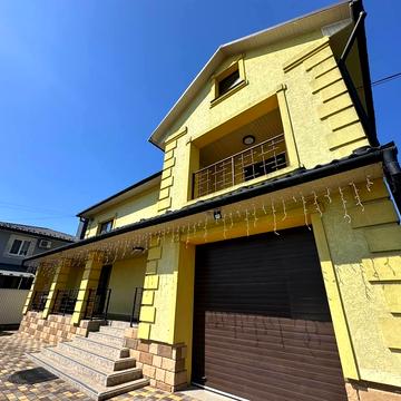 грушевського, 8