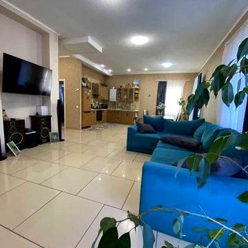 Продаж будинку. 90м2. Ремонт. Київський район. №3987