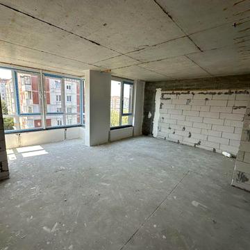 Продається дворівнева сучасна двокімнатна квартира район Канада.