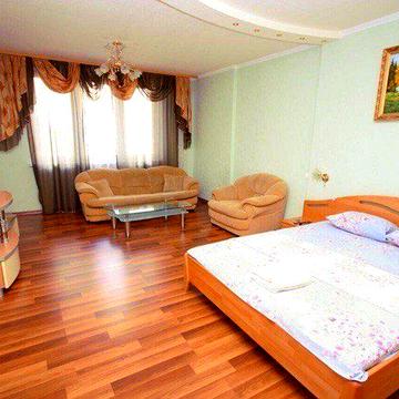 Оренда 1к=48 м² Окіпної, 4. Сучасний будинок. Метро Лівобережна 3 хв