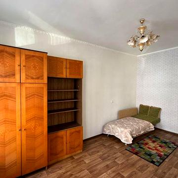 Сдам двухкомнатную квартиру,Б/Хмельницкого, ремонт ,6000 грн в месяц