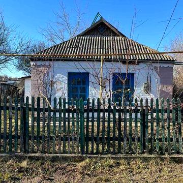 Продається будинок в самісінькому центрі Новгородки (Камянець)