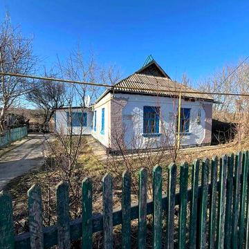 Продається будинок в самісінькому центрі Новгородки (Камянець)
