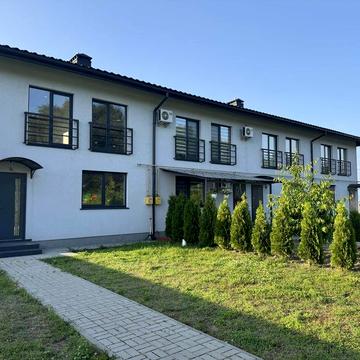 Таунхаус кутовий