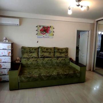 Продаж 2 к квартири, Привокзальна 8, Дарницький район