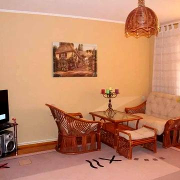 Продаю квартиру в доме коттеджного типа р-н. Парка Петровского ЖК Энергия