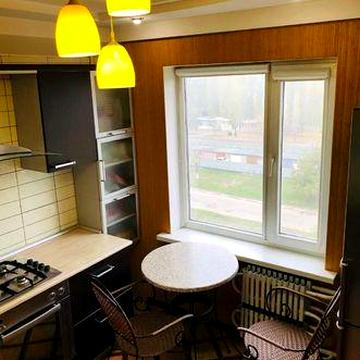 сдам 2комн квартиру на Бородинском