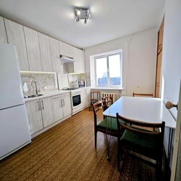 М Житомирська пішки 5 хв.  1 к. 50 кв.м. , євроремонт, Розумовського К