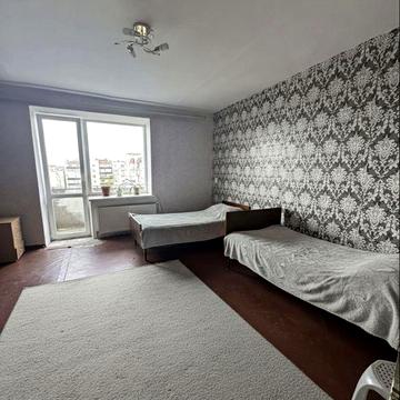 Трьох кімнатна квартира Виставка Темп