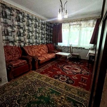 Двох кімнатна.  Центр. Можна з тваринами