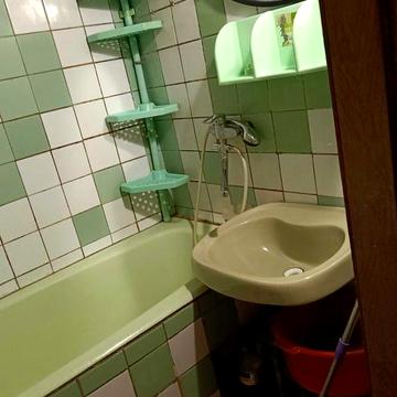 АН здає 3х кімнатну ПХЗ біля АТБ 4/5 електроопал,техніка ,б\у меблі