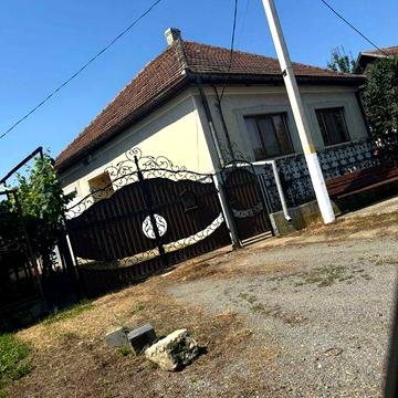 Продаж Будинку недалеко від Берегова