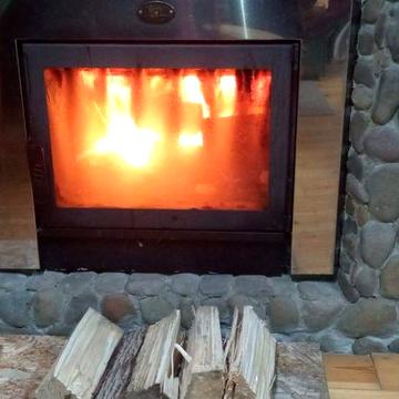 Дача в Хотяновке. Баня є. Десна та Канал поруч. Метро  Оболонь  20 хви