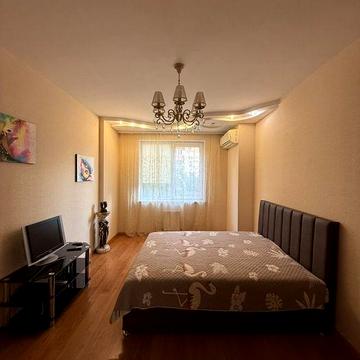 Сдам 1ком ЖК Левитана/ Неб Сотни. 2 этаж. Можно питомец