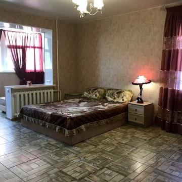 1 комн  53кв.мНебесной сотни. от хозяина