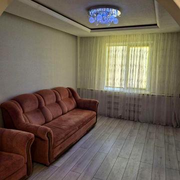 Здається в Оренду 3х кім. квартира 4 Зарічний