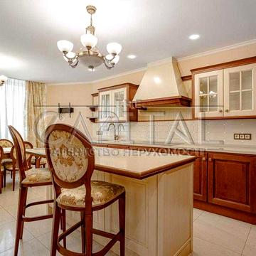 Продаж / Квартира / вул Єлизавети Чавдар 2 / Дарницький р-н / 150 м2