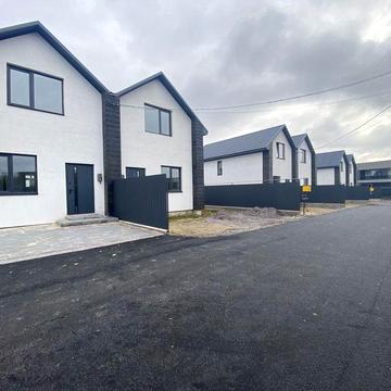 Продаж дуплекса з ремонтом