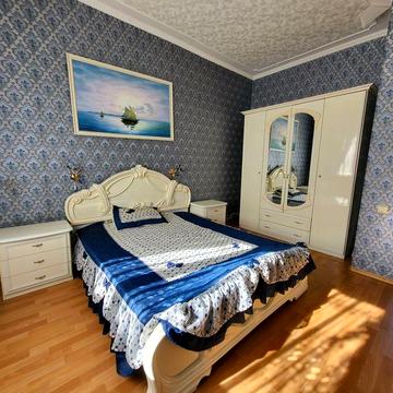 Продаю будинок в Центральному районі з свердловиною