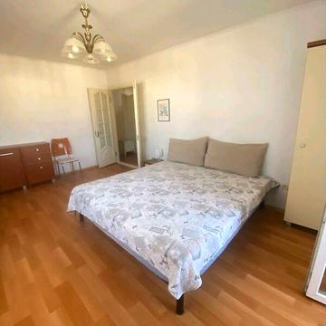 Довгострокова оренда 2к Квартира Академіка Корольова вулиця