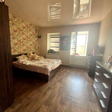 Продается полдома