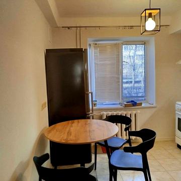 Лівоборежна метро квартира 50м2 оренда Русанівка вул.Ентузіастів, 7/1