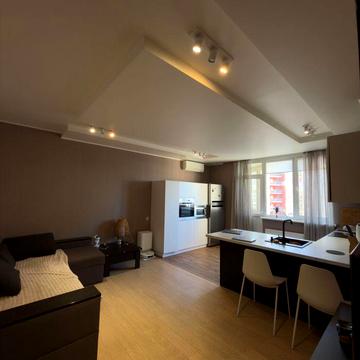 Здається 2-кім. кв. + кухня-студія|2 санвузли|м. Виставковий центр