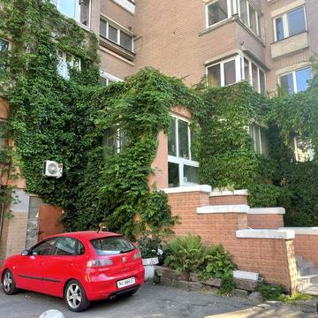 Продажа 3-х ком.кв,  Центр. ул.Антоновича 100 м.Дворец Украина,